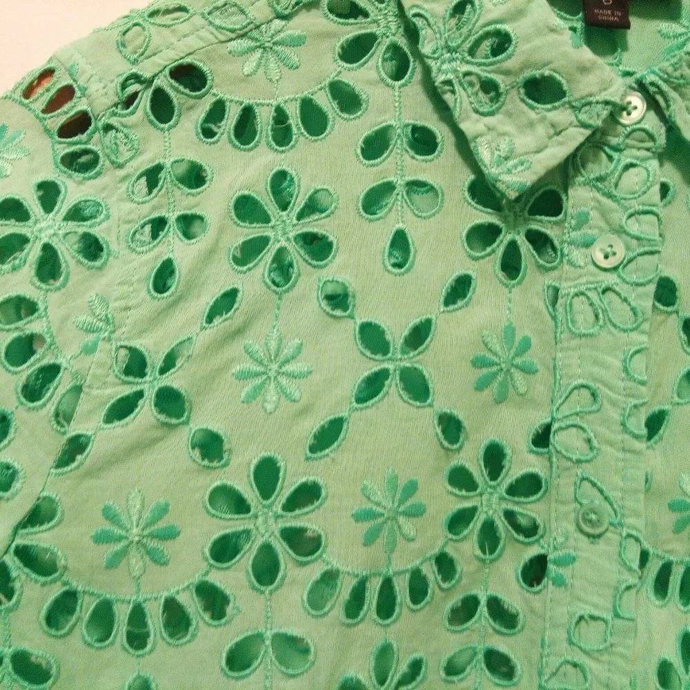 JCREW eyelet shirt blouse button down green long sleeve collar 6 lace embroidery
